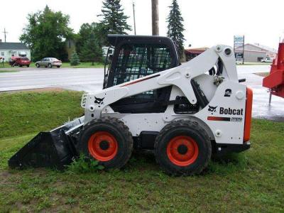 Bobcat S650 a noleggio presso Tractor Service Srl