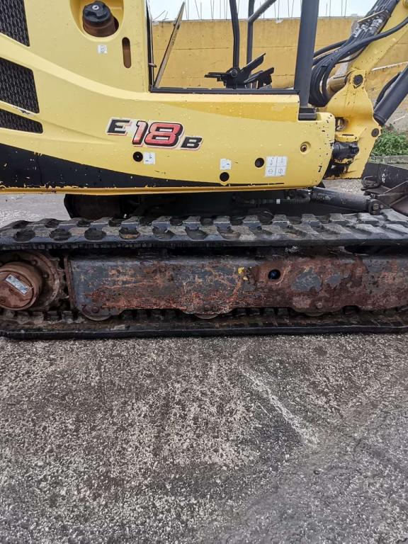 New Holland E18B Foto 6