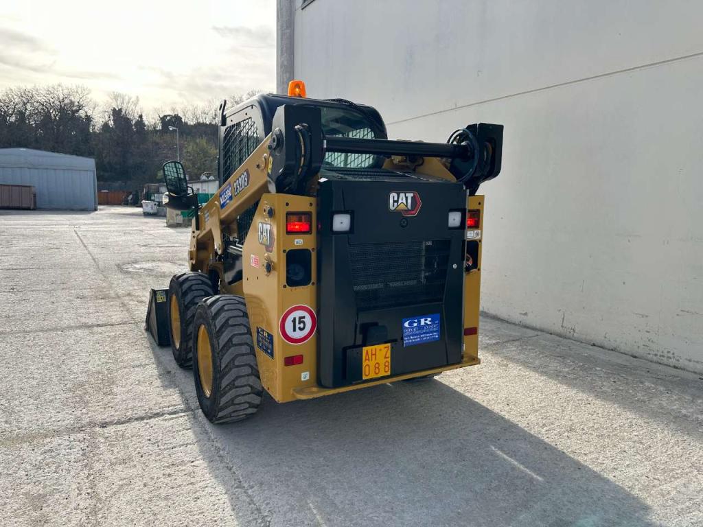 Caterpillar 232 D3 Foto 3