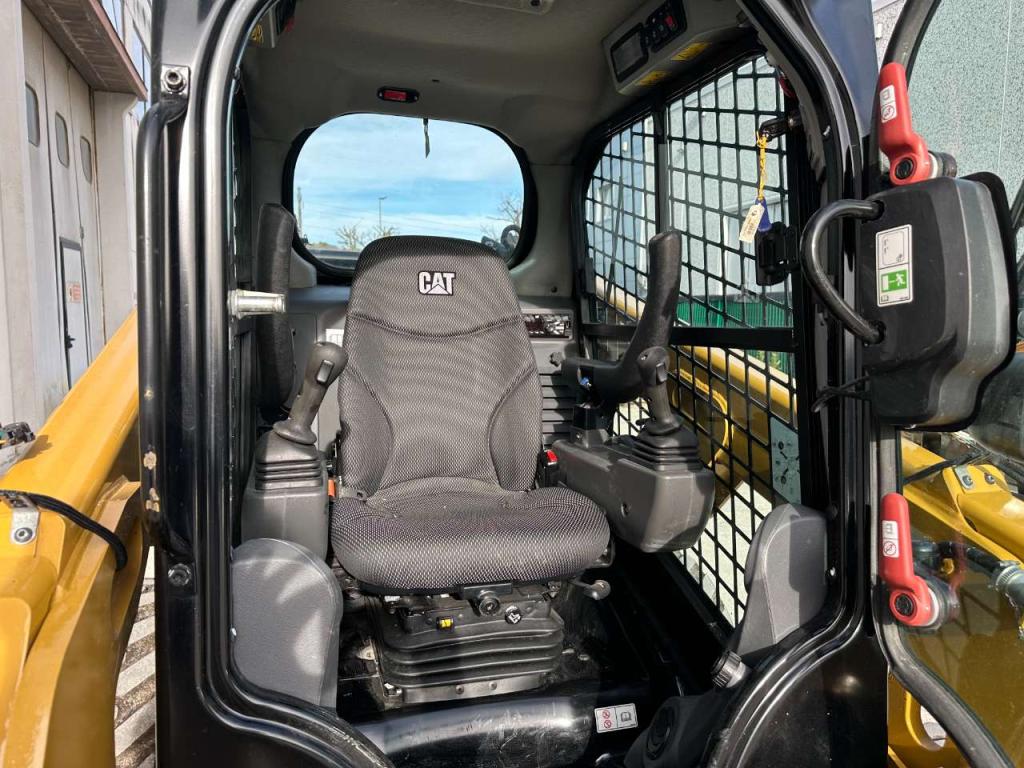 Caterpillar 232 D3 Foto 5