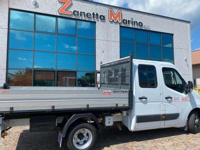 Opel Movano a noleggio presso Zanetta Marino Srl