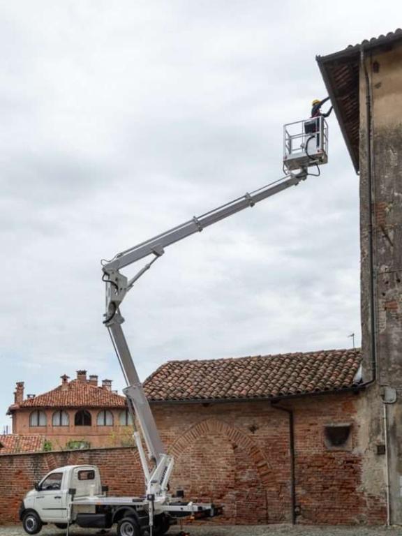 Multitel Pagliero MXE 170 PIATTAFORMA AEREA AUTOCARRATA ARTICOLATA Foto 2