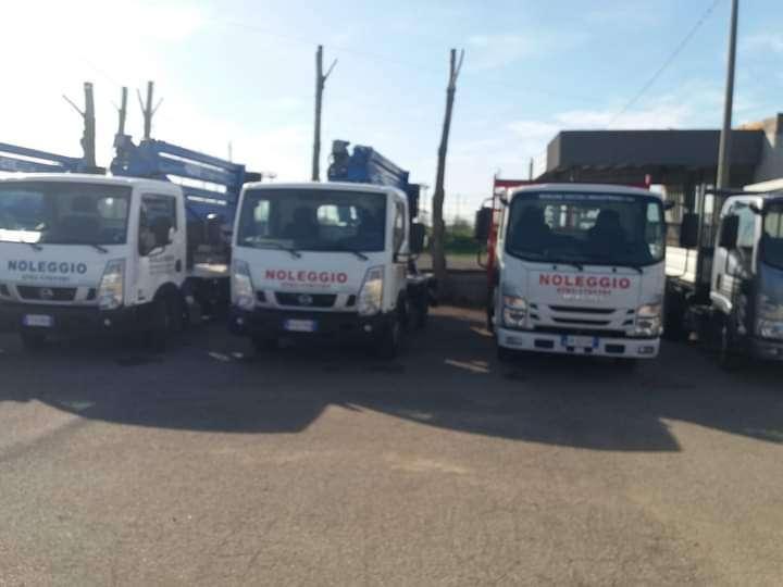 Isuzu n1r Foto 1