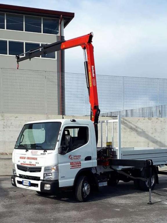 Mitsubishi Fuso Foto 2