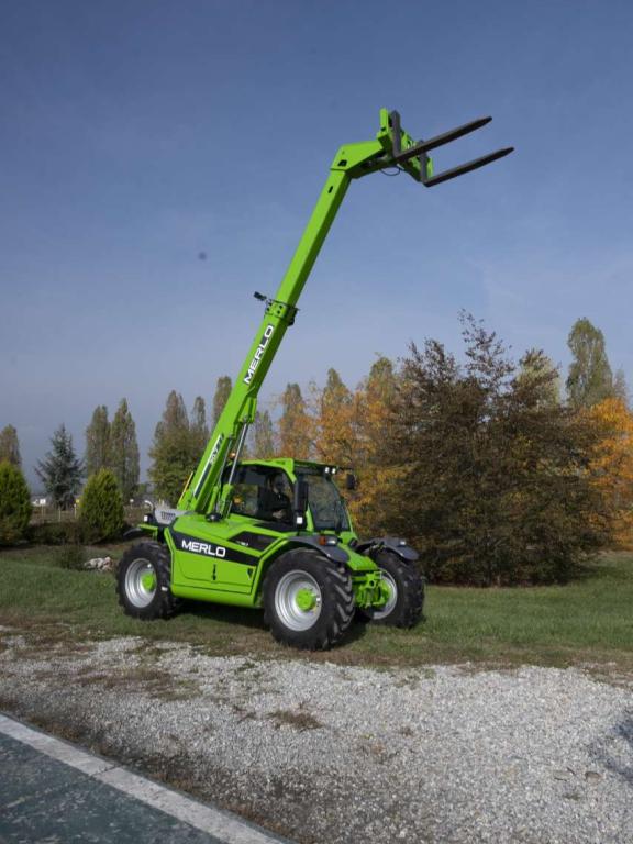 Merlo Sollevatore telescopico rotativo Foto 18