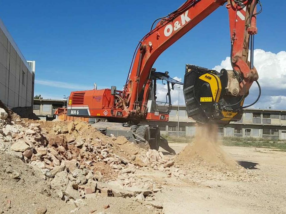 MB CRUSHER BF80.3 S4 Foto 1