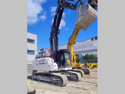 Hidromek HMK230NLC-5 a noleggio presso Ancona MMT Srl
